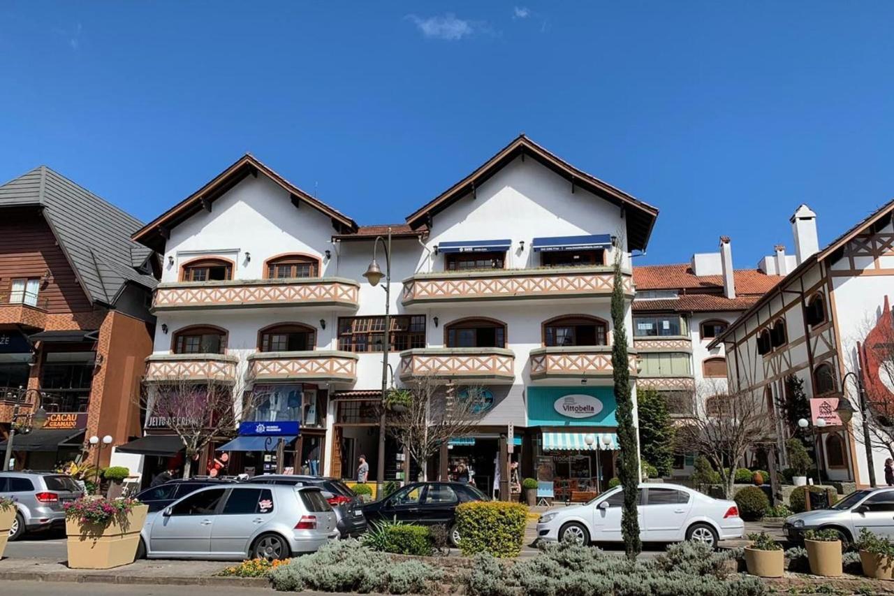Ap. De 4 Quartos Com Ar A 150M Da Rua Coberta Gramado Exterior photo